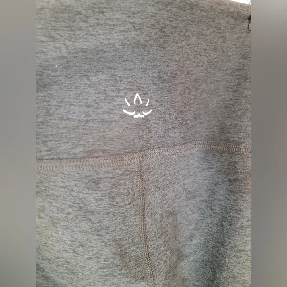 Beyond Yoga•Spacedye ‘Shine On’ High Waisted Midi Legging Side Stripe•NWT•Medium - Picture 10 of 15